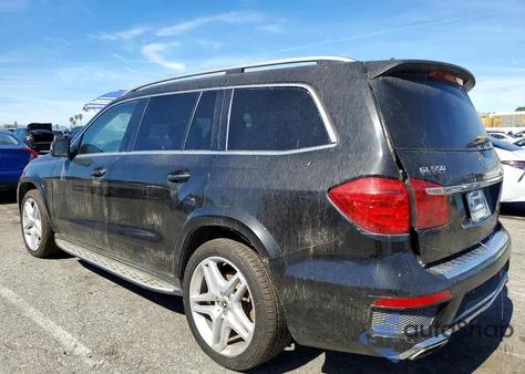 2013 Mercedes-Benz Gl 550 4Matic z USA, uszkodzony, nr VIN 4JGDF7DEXDA183353